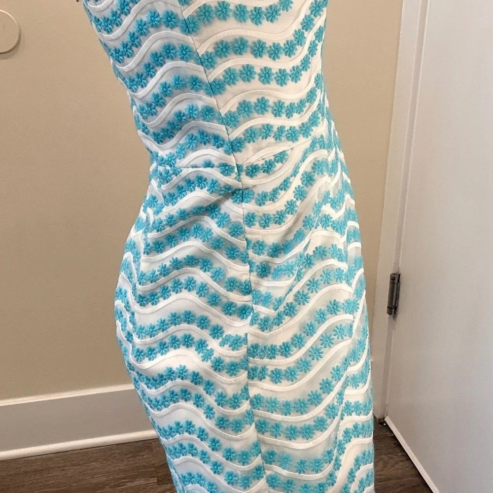 Lilly Pulitzer Leavens Top Notch Strapless Dress Blue White Floral Embroidery 4 - Picture 5 of 9